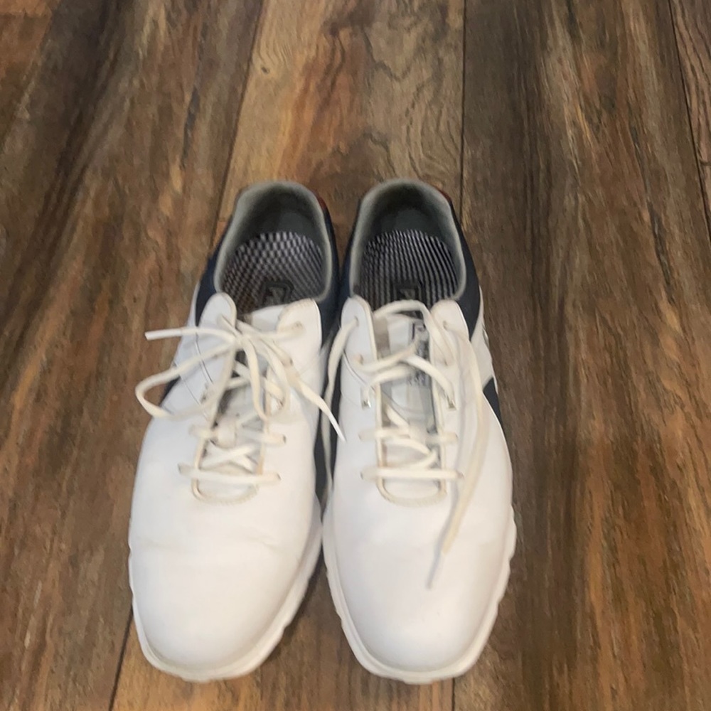 Professional Golf Shoes